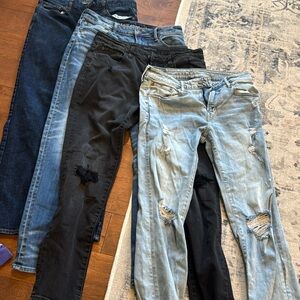 Men’s jeans 4 pairs, 33x32. 1 pair 33x32 Aeri, AE, ON